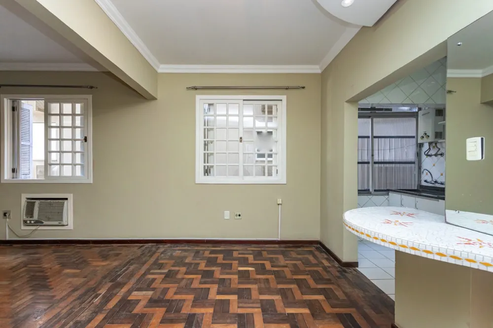 Apartamento para venda no bairro Centro Histórico em Porto Alegre