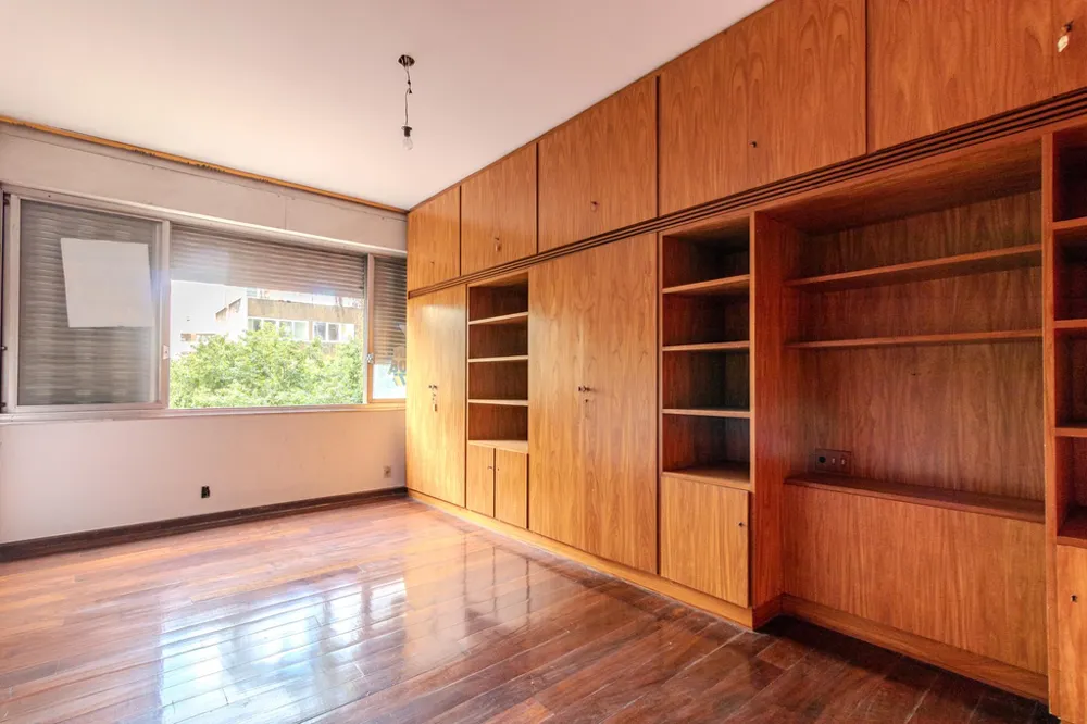 Apartamento para venda no bairro Moinhos de Vento em Porto Alegre