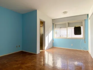 Apartamento para venda no bairro Centro Histórico em Porto Alegre