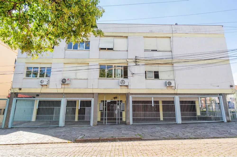 Apartamento para venda no bairro Medianeira em Porto Alegre