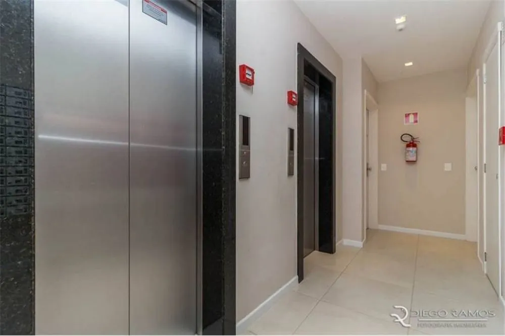 Apartamento para venda no bairro Jardim Carvalho em Porto Alegre