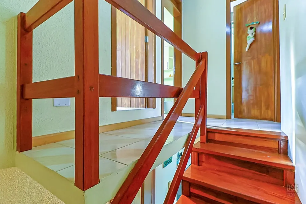 Casa em Condomínio para venda no bairro Jardim Itu em Porto Alegre