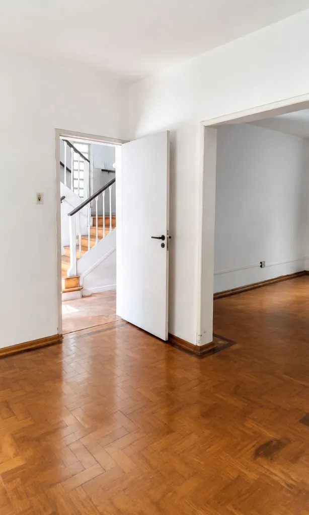 Casa para venda no bairro Auxiliadora em Porto Alegre