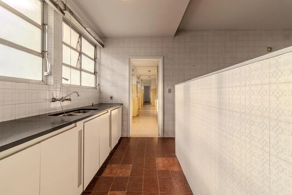Apartamento para venda no bairro Moinhos de Vento em Porto Alegre