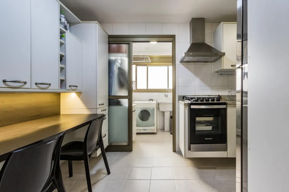 Apartamento para venda no bairro Menino Deus em Porto Alegre