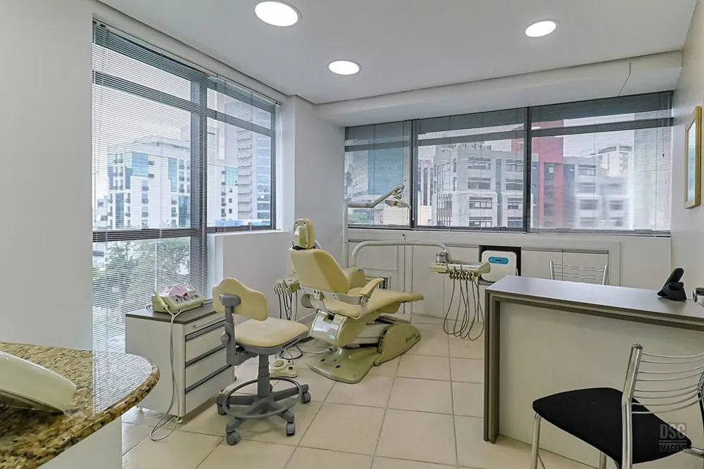 Sala para venda no bairro Rio Branco em Porto Alegre