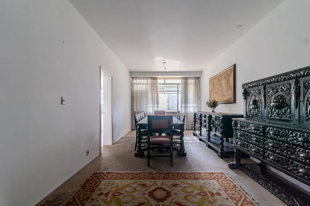Apartamento para venda no bairro Moinhos de Vento em Porto Alegre