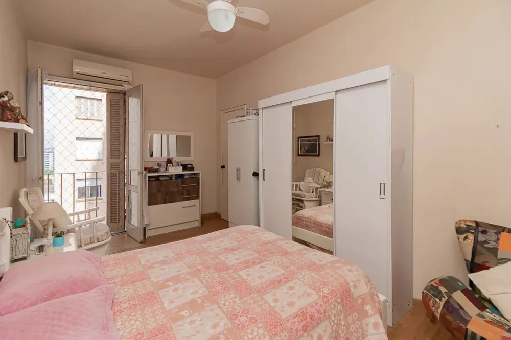 Apartamento para venda no bairro Centro Histórico em Porto Alegre