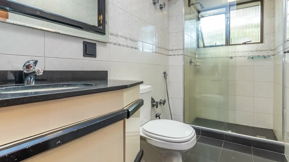 Apartamento para venda no bairro Moinhos de Vento em Porto Alegre