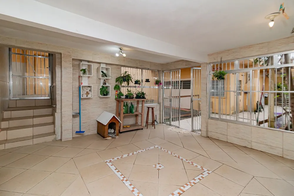 Casa para venda no bairro Vila Ipiranga em Porto Alegre