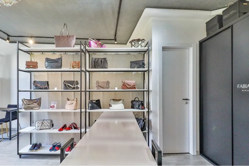 Sala para venda no bairro Tristeza em Porto Alegre