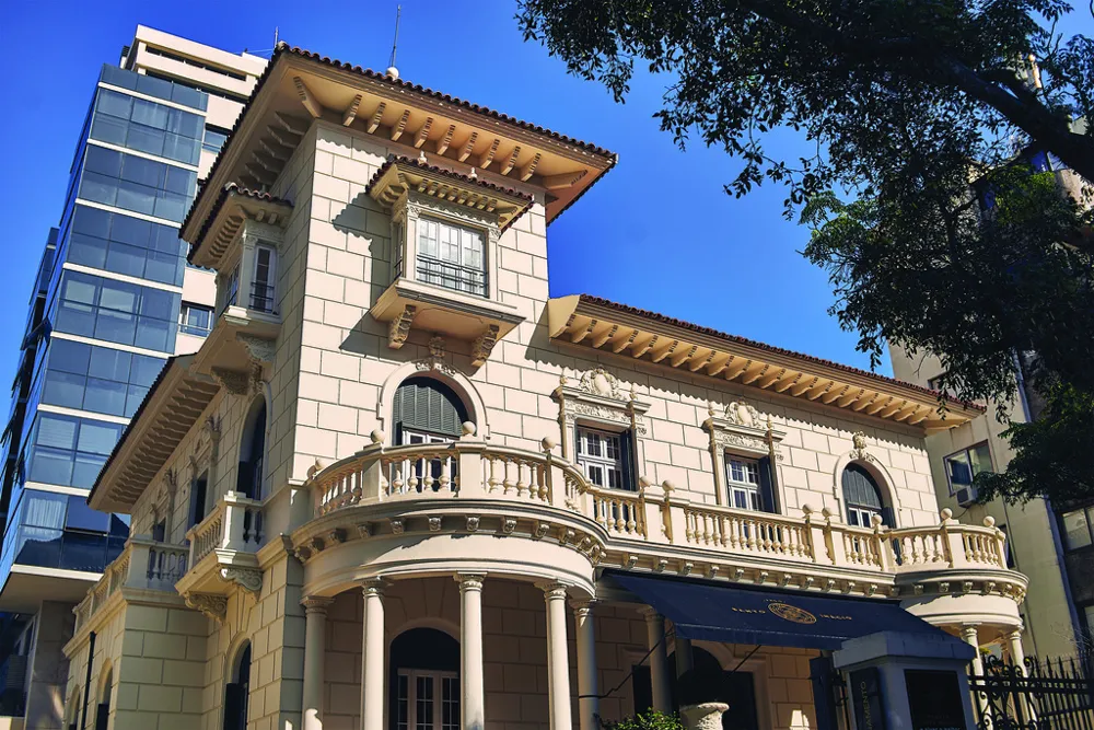 Apartamento para venda no bairro Moinhos de Vento em Porto Alegre