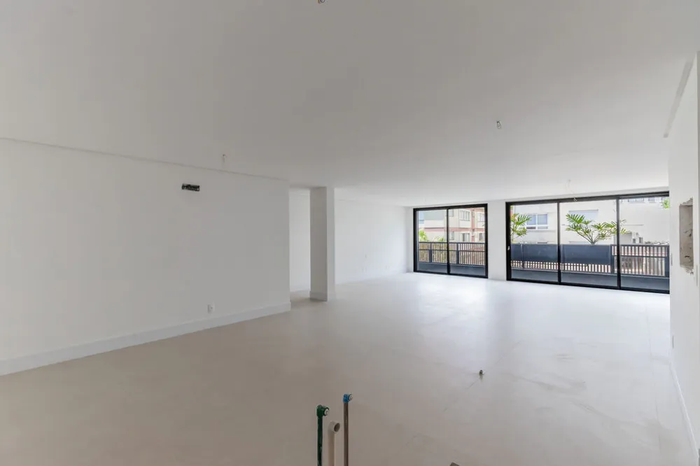 Apartamento para venda no bairro Moinhos de Vento em Porto Alegre