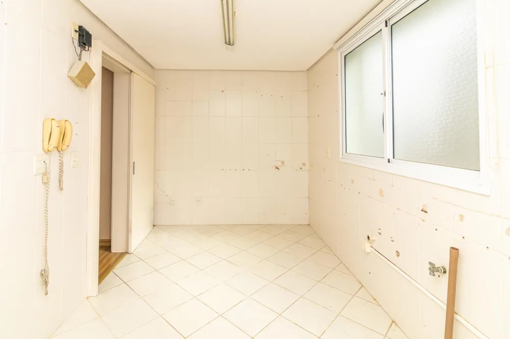 Apartamento para venda no bairro Moinhos de Vento em Porto Alegre