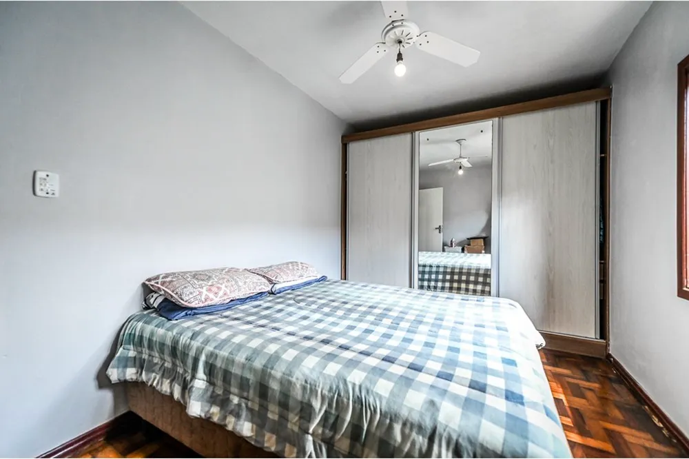 Casa para venda no bairro Santa Tereza em Porto Alegre