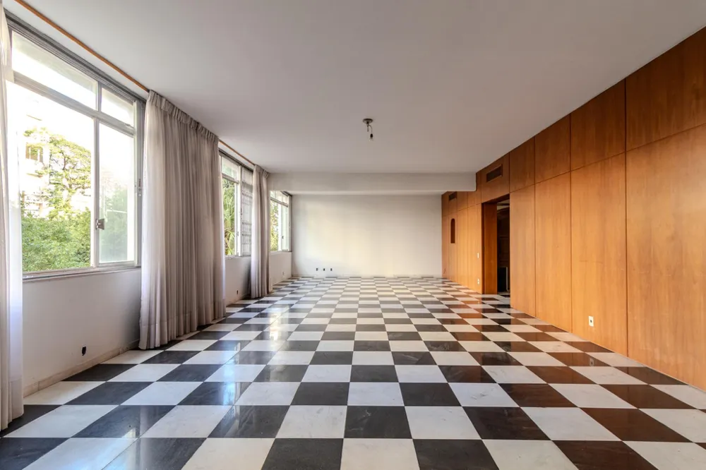 Apartamento para venda no bairro Moinhos de Vento em Porto Alegre