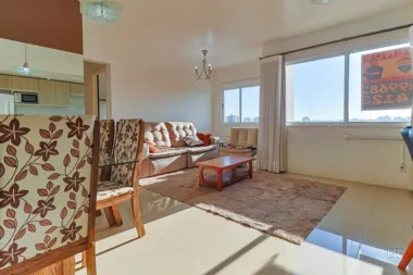 Apartamento para venda no bairro Vila Ipiranga em Porto Alegre