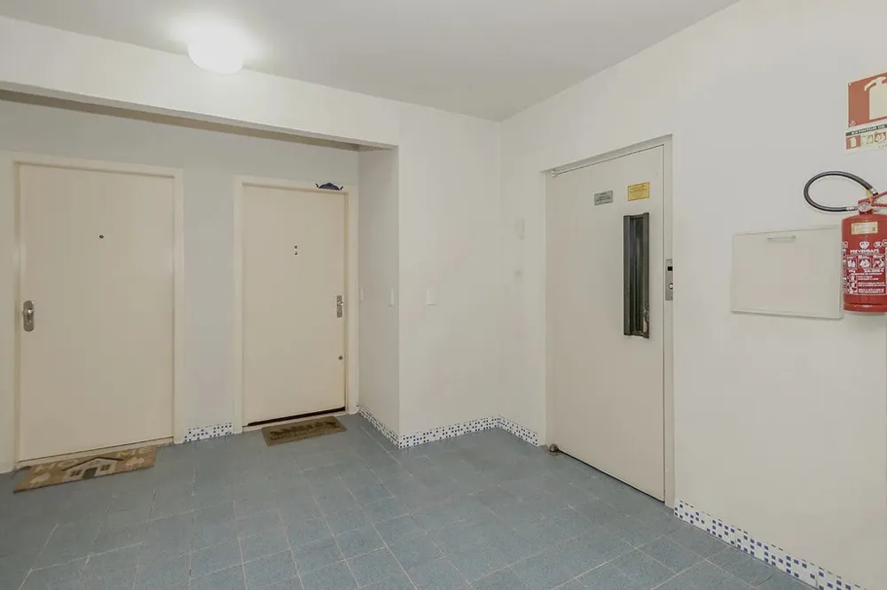 Apartamento para venda no bairro Camaquã em Porto Alegre