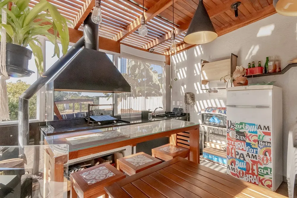 Casa para venda no bairro Lomba do Pinheiro em Porto Alegre