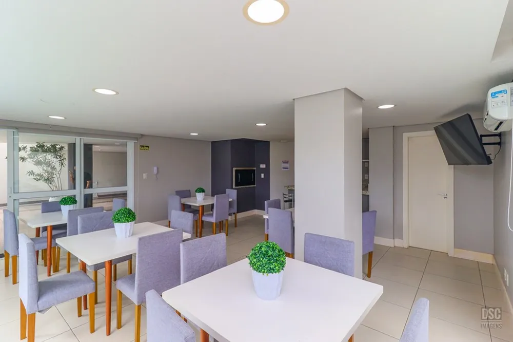 Apartamento para venda no bairro Medianeira em Porto Alegre