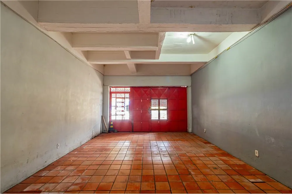 Edifício Comercial para venda no bairro Santa Maria Goretti em Porto Alegre