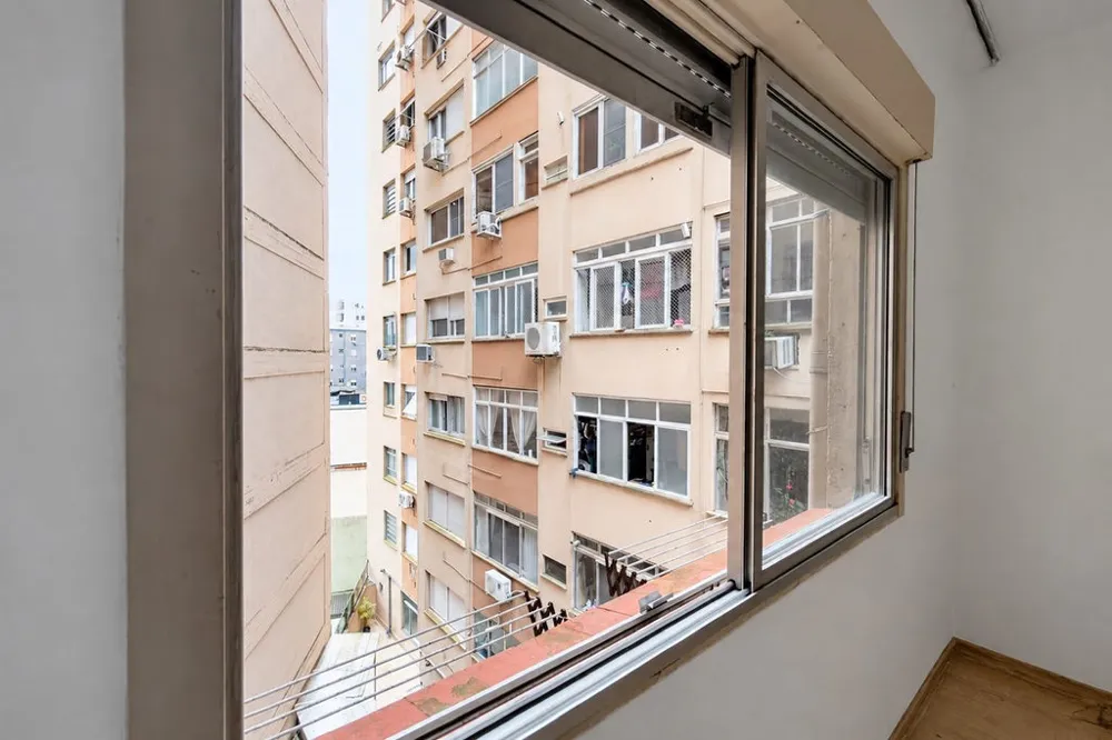 Apartamento para venda no bairro Centro Histórico em Porto Alegre