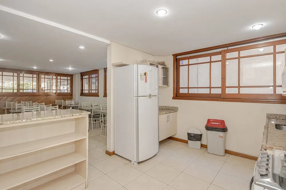 Apartamento para venda no bairro Passo da Areia em Porto Alegre
