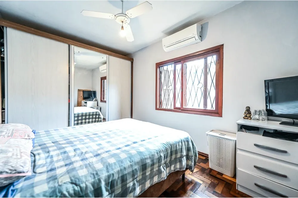 Casa para venda no bairro Santa Tereza em Porto Alegre