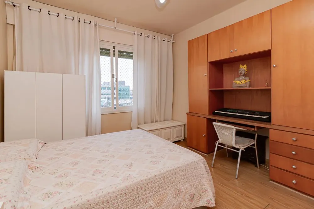 Apartamento para venda no bairro Centro Histórico em Porto Alegre