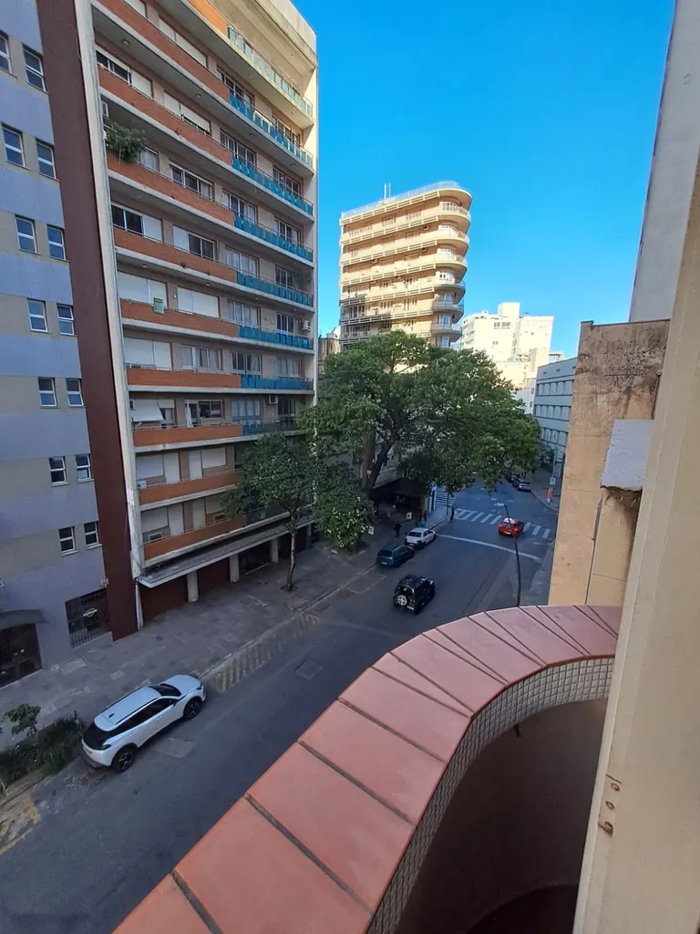 Apartamento para venda no bairro Centro Histórico em Porto Alegre