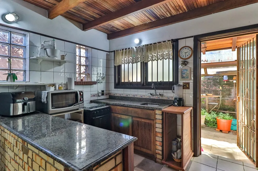 Casa para venda no bairro Bom Jesus em Porto Alegre