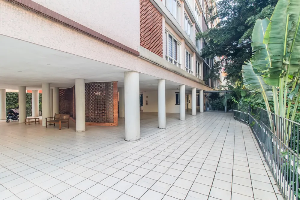 Apartamento para venda no bairro Moinhos de Vento em Porto Alegre