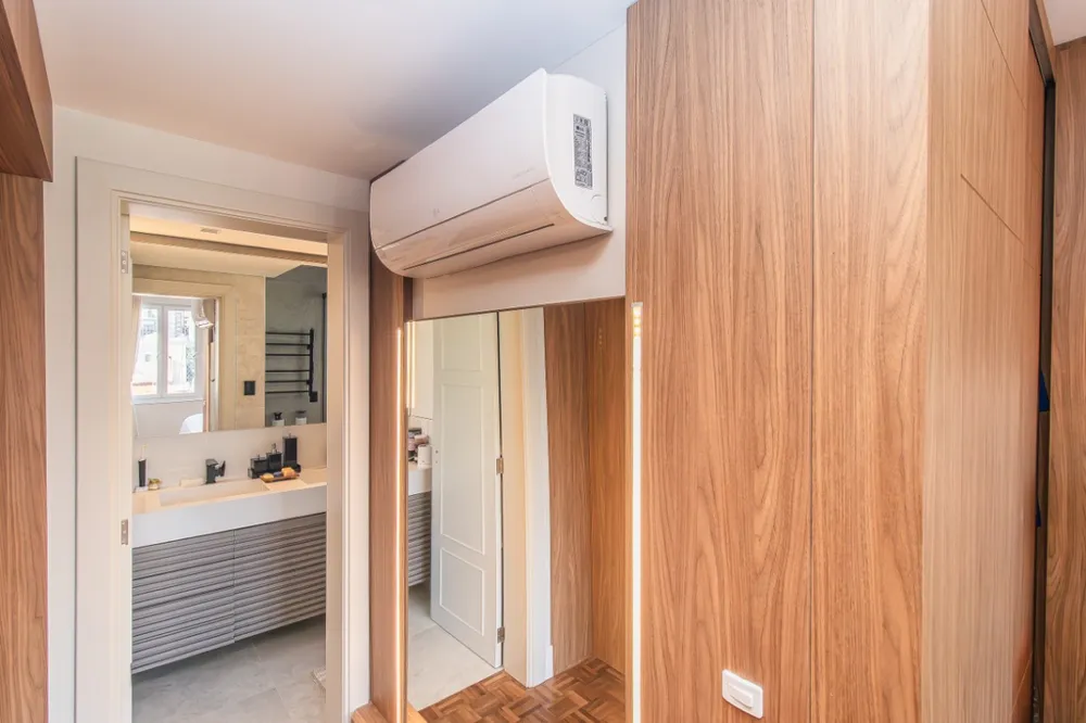 Apartamento para venda no bairro Moinhos de Vento em Porto Alegre