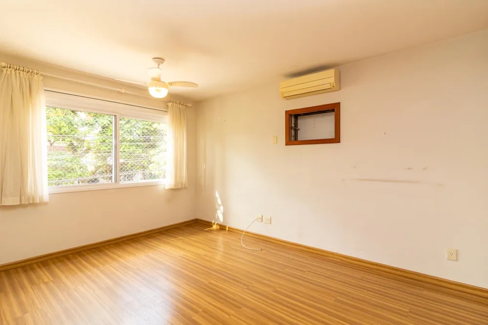 Apartamento para venda no bairro Moinhos de Vento em Porto Alegre