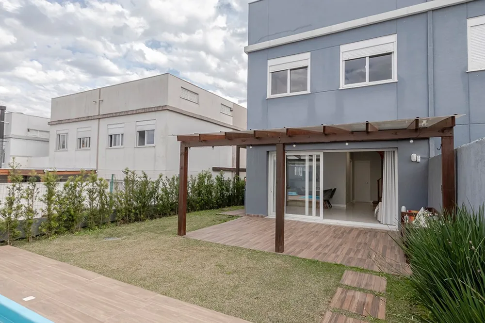 Casa em Condomínio para venda no bairro Lomba do Pinheiro em Porto Alegre