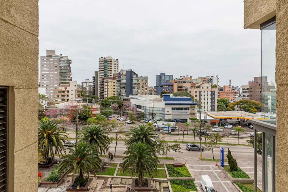 Apartamento para venda no bairro Três Figueiras em Porto Alegre