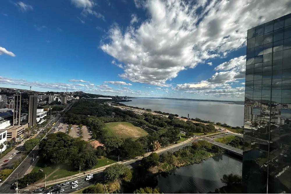 Apartamento para venda no bairro Menino Deus em Porto Alegre