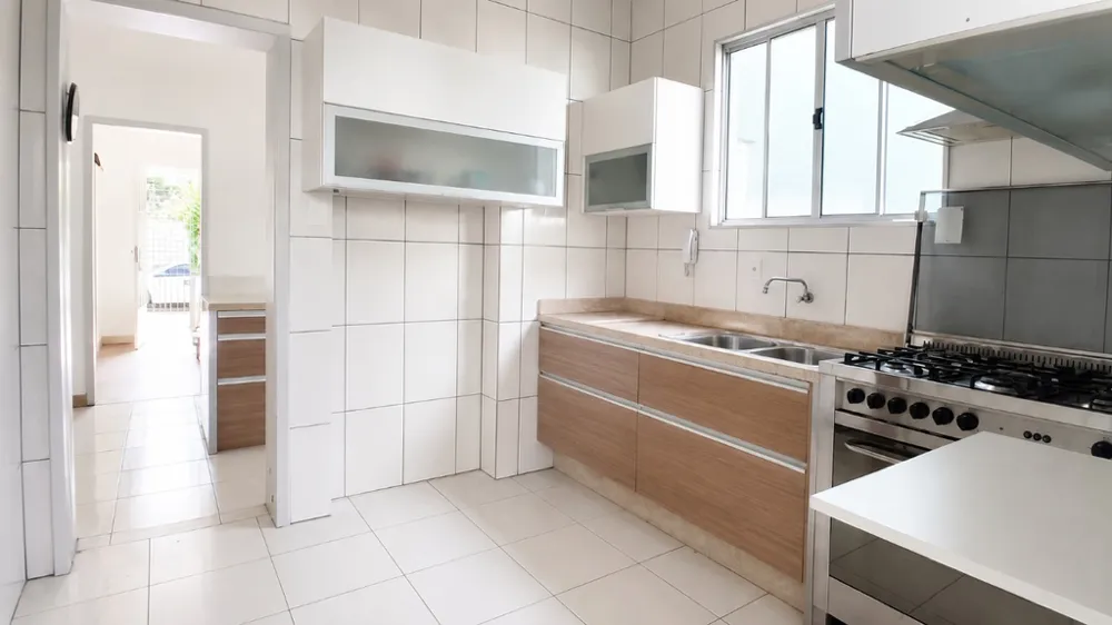 Casa para venda no bairro Auxiliadora em Porto Alegre