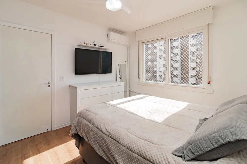 Apartamento para venda no bairro Menino Deus em Porto Alegre