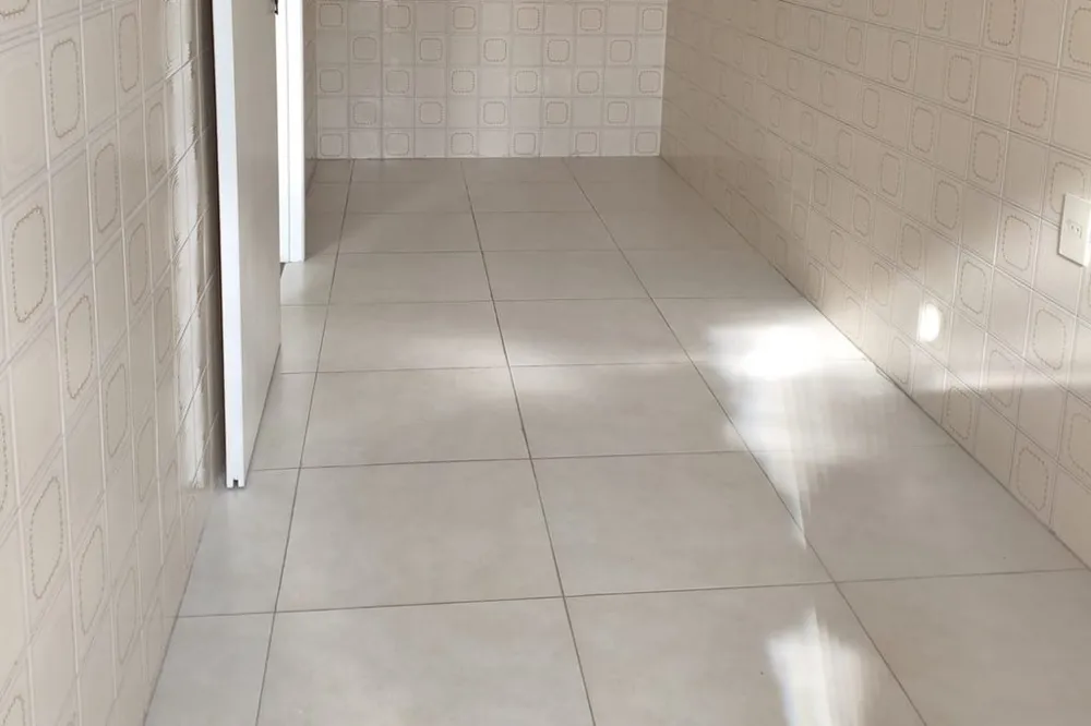 Apartamento para venda no bairro Vila Ipiranga em Porto Alegre