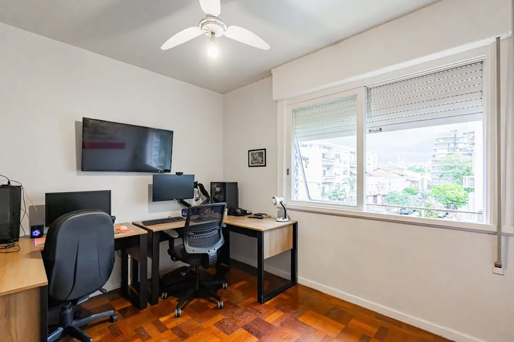 Apartamento para venda no bairro Menino Deus em Porto Alegre