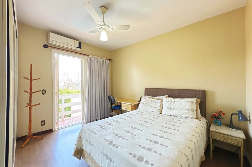 Casa para venda no bairro Ipanema em Porto Alegre