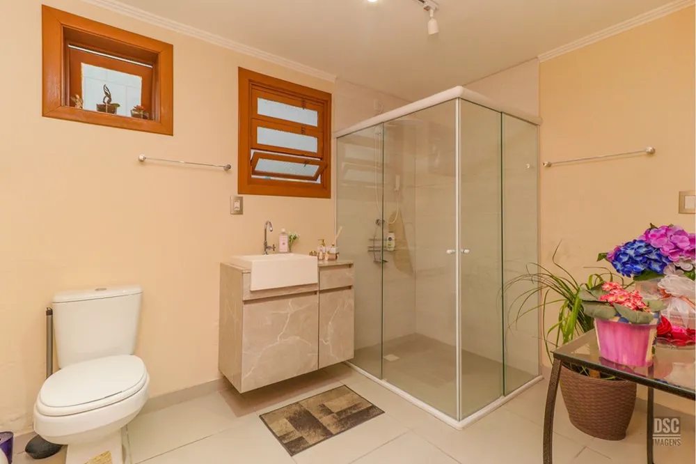 Casa para venda no bairro Rubem Berta em Porto Alegre