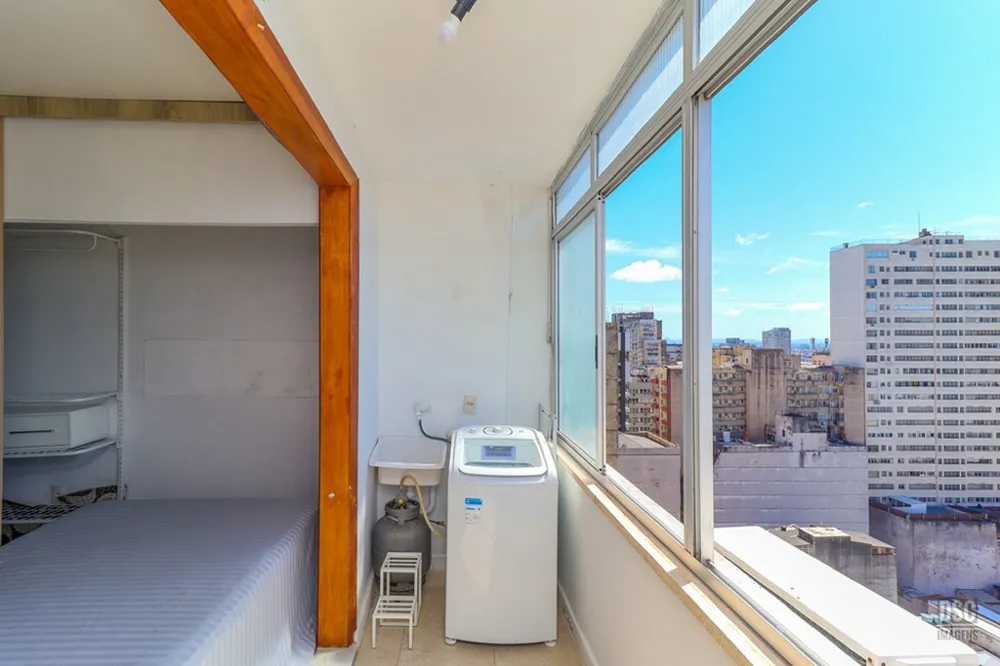 Apartamento para venda no bairro Centro Histórico em Porto Alegre