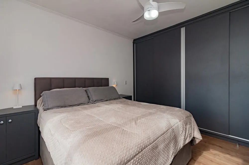 Apartamento para venda no bairro Menino Deus em Porto Alegre