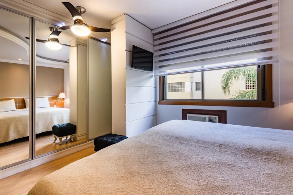 Apartamento para venda no bairro Menino Deus em Porto Alegre