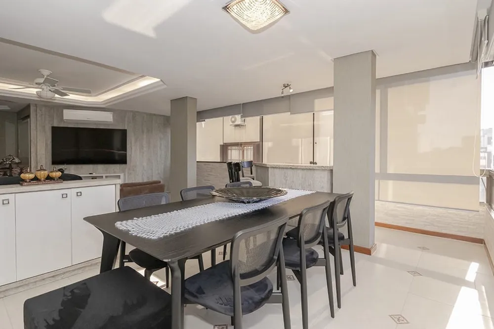 Apartamento para venda no bairro Passo da Areia em Porto Alegre
