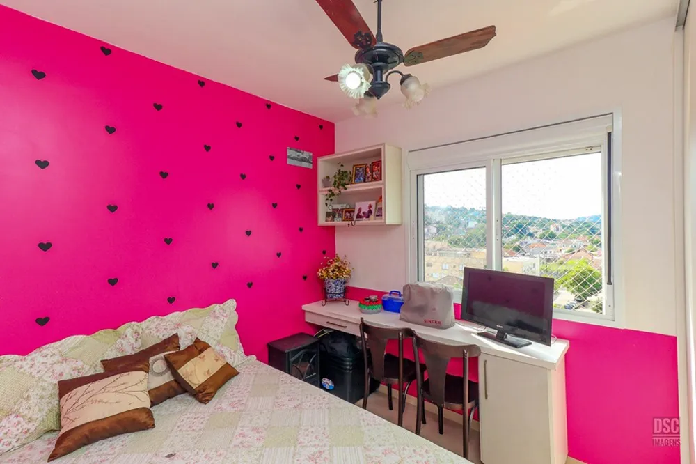 Apartamento para venda no bairro Medianeira em Porto Alegre