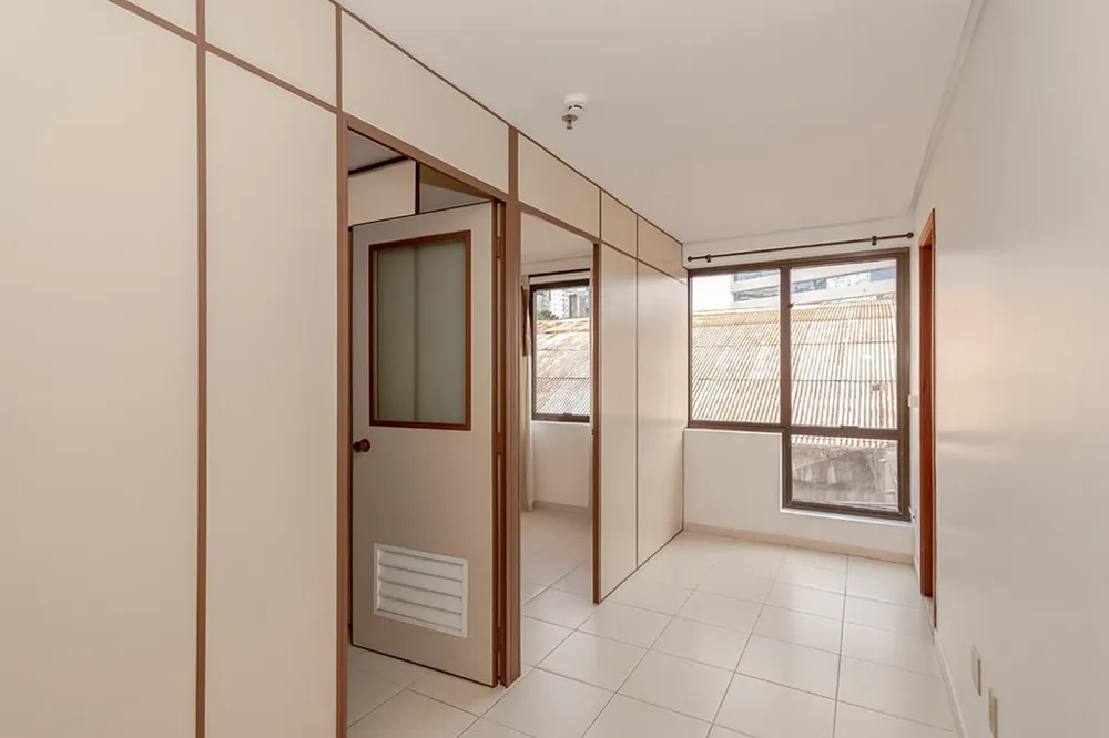 Sala para venda no bairro Floresta em Porto Alegre