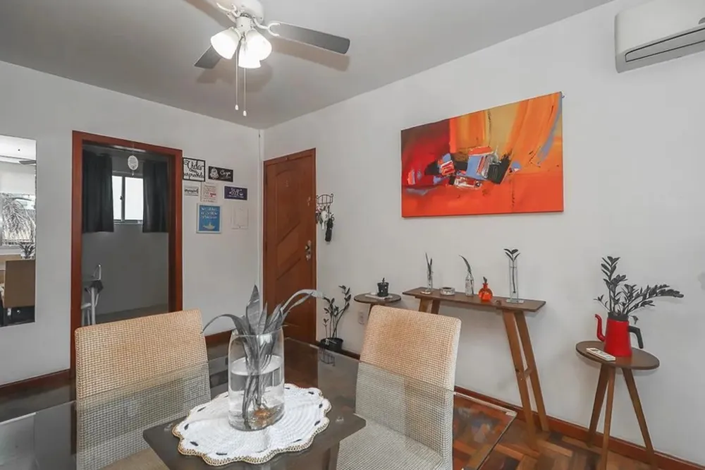 Apartamento para venda no bairro Passo da Areia em Porto Alegre